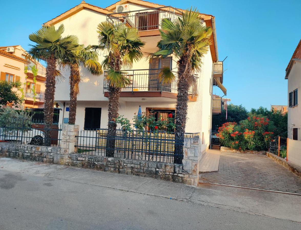 Apartments Novigrad Новиград Экстерьер фото